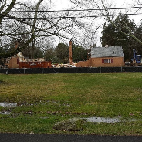 24067921255_277f8eb6ff_z