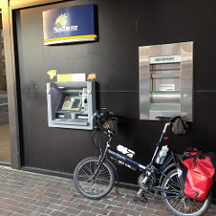 25506598392_d8a41c323c_m